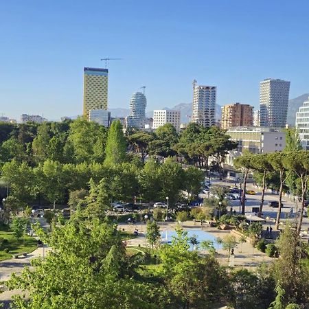 Amo Tower Tirana Center公寓 外观 照片