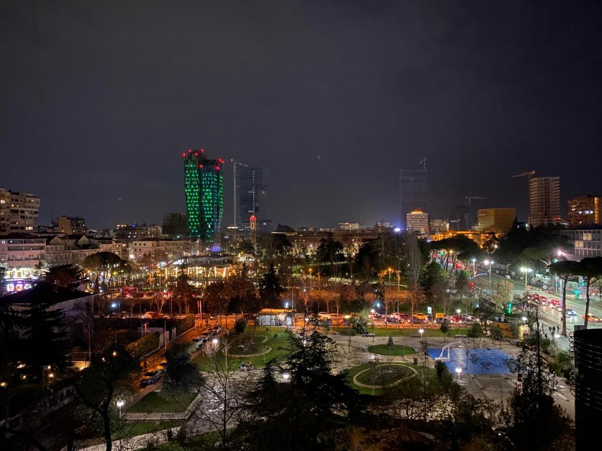 Amo Tower Tirana Center公寓 外观 照片