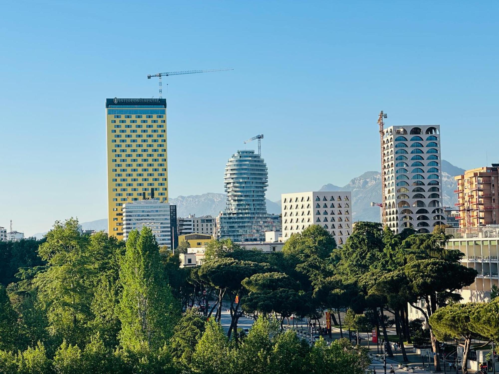 Amo Tower Tirana Center公寓 外观 照片