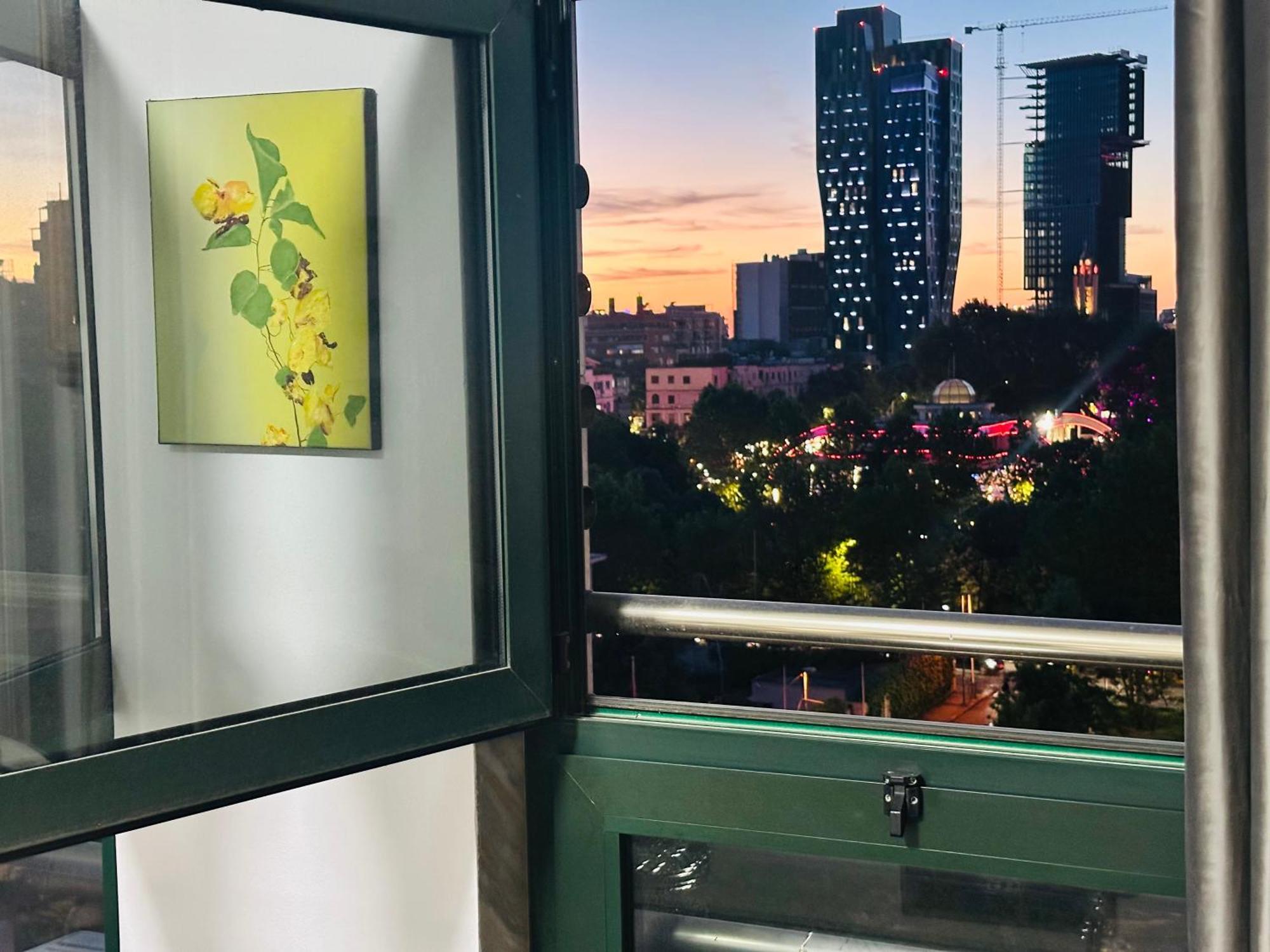 Amo Tower Tirana Center公寓 外观 照片